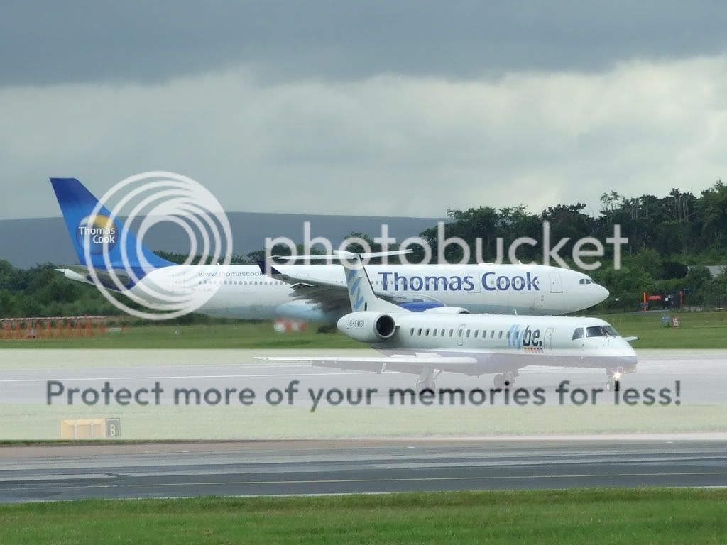 http://i339.photobucket.com/albums/n441/stu505/manchesterairport12-07-08038.jpg