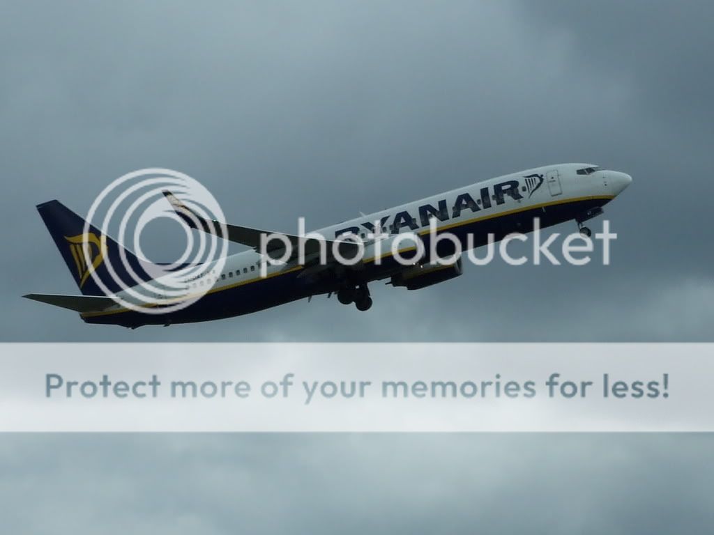 http://i339.photobucket.com/albums/n441/stu505/manchesterairport12-07-08067.jpg