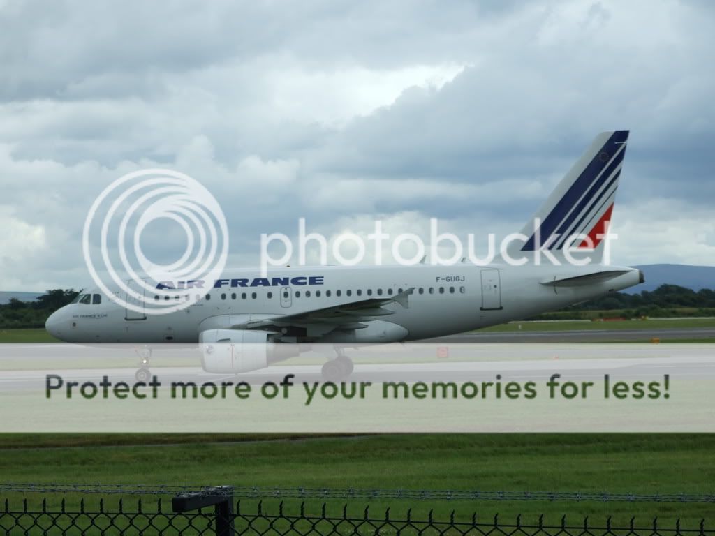 http://i339.photobucket.com/albums/n441/stu505/manchesterairport12-07-08117.jpg