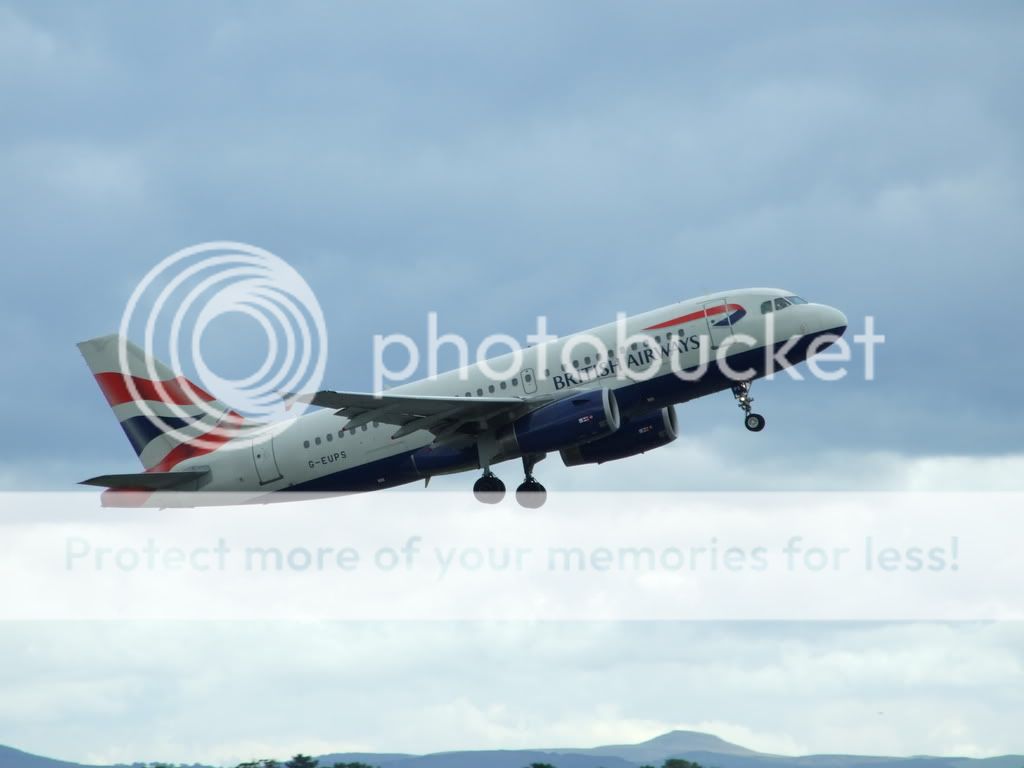 http://i339.photobucket.com/albums/n441/stu505/manchesterairport12-07-08119.jpg
