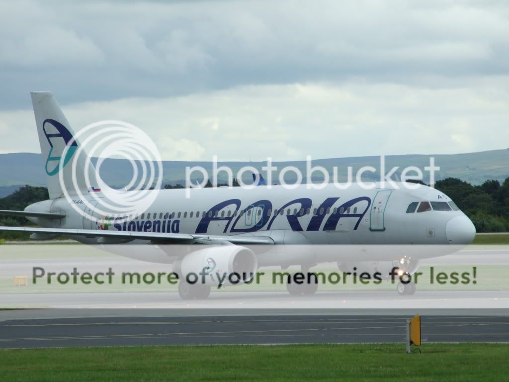 http://i339.photobucket.com/albums/n441/stu505/manchesterairport12-07-08171.jpg